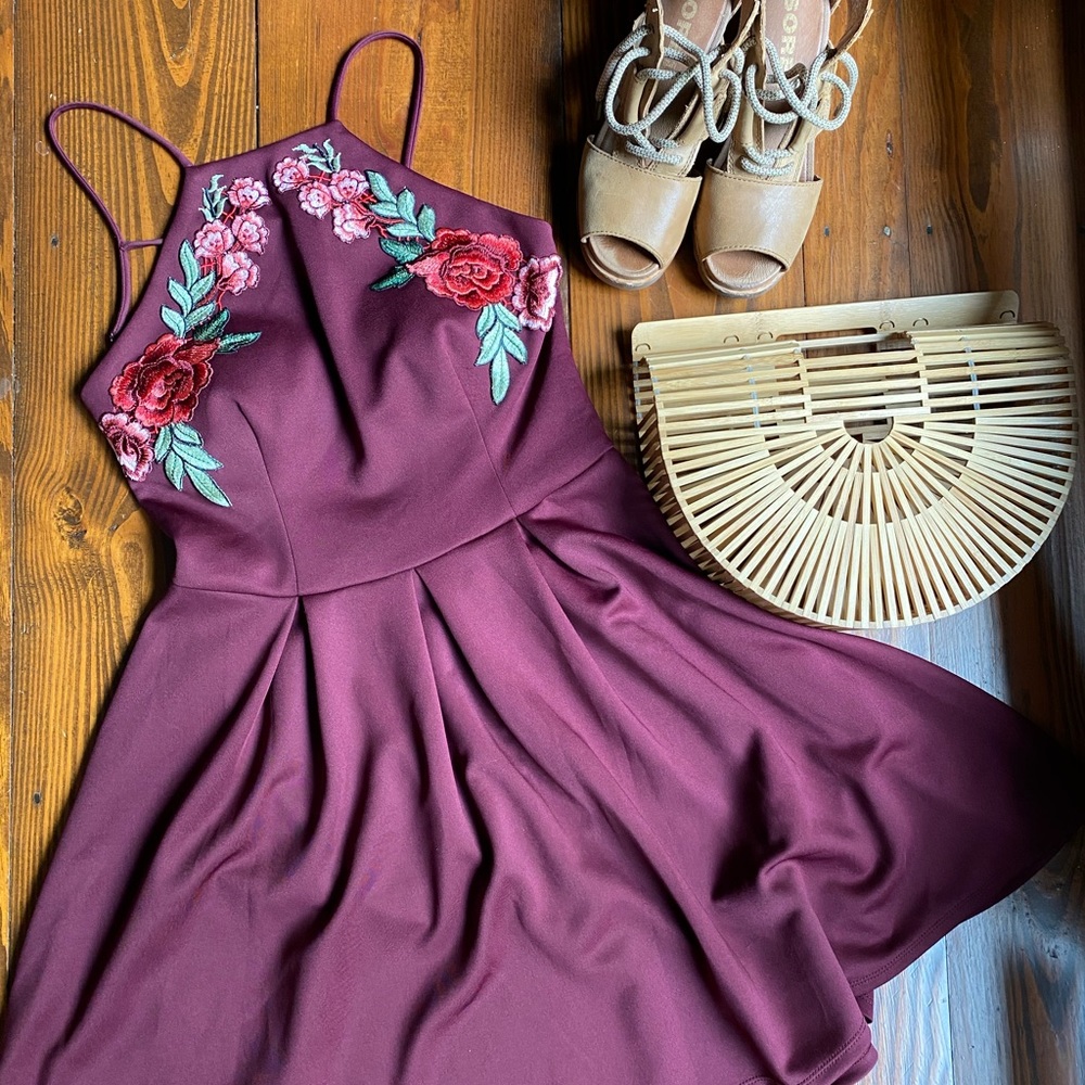 B Darlin Juniors' Applique Fit & Flare Dress 👗